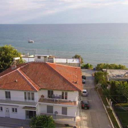 Seaside Apartments Nea Iraklia Luaran gambar