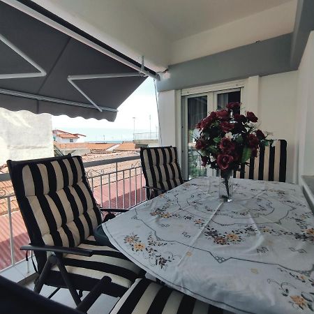 Seaside Apartments Nea Iraklia Luaran gambar