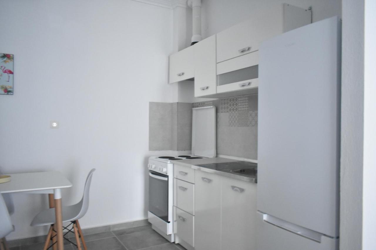Seaside Apartments Nea Iraklia Luaran gambar