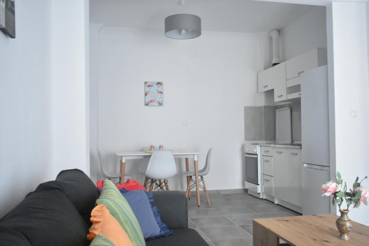 Seaside Apartments Nea Iraklia Luaran gambar