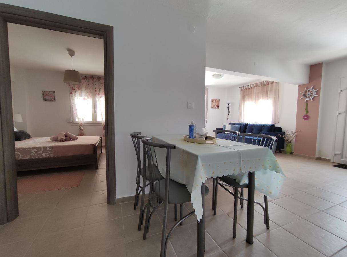 Seaside Apartments Nea Iraklia Luaran gambar