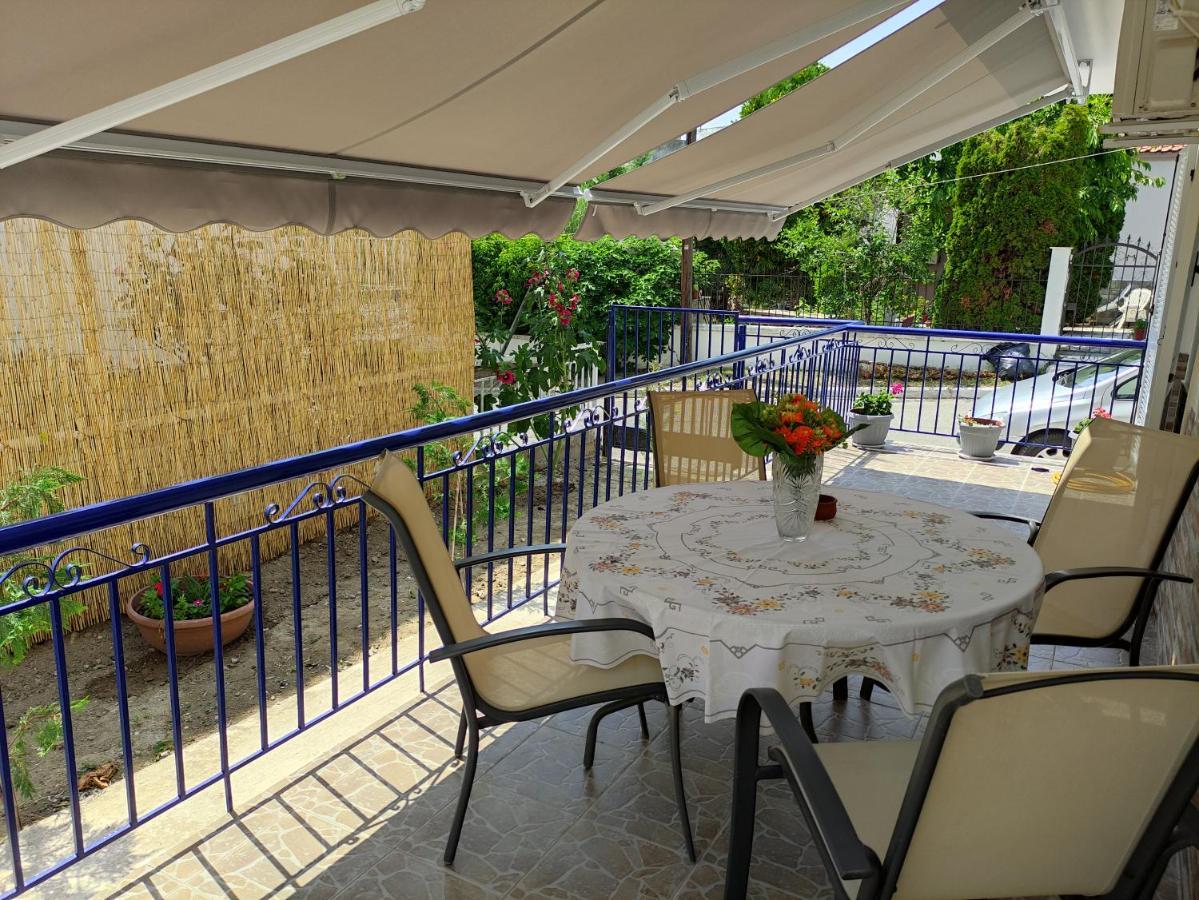 Seaside Apartments Nea Iraklia Luaran gambar