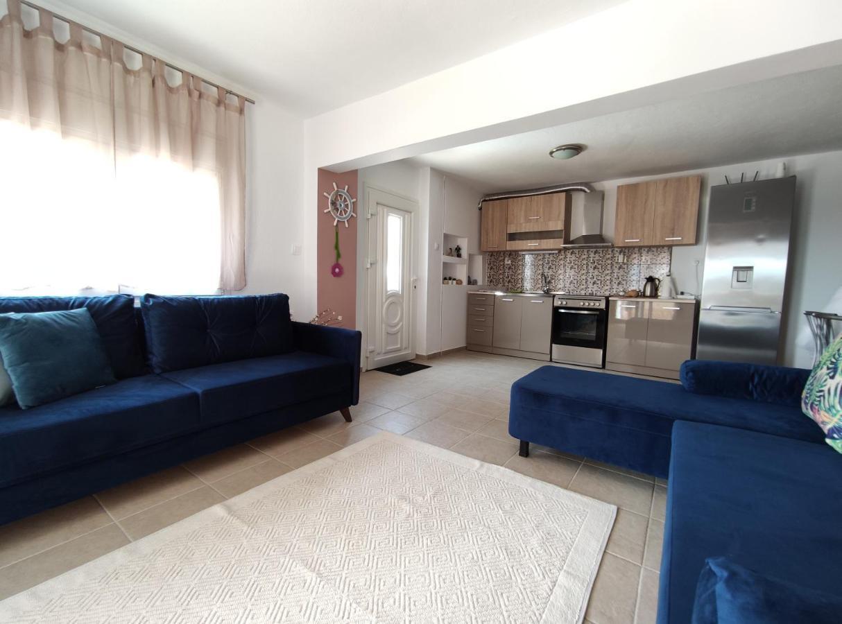 Seaside Apartments Nea Iraklia Luaran gambar