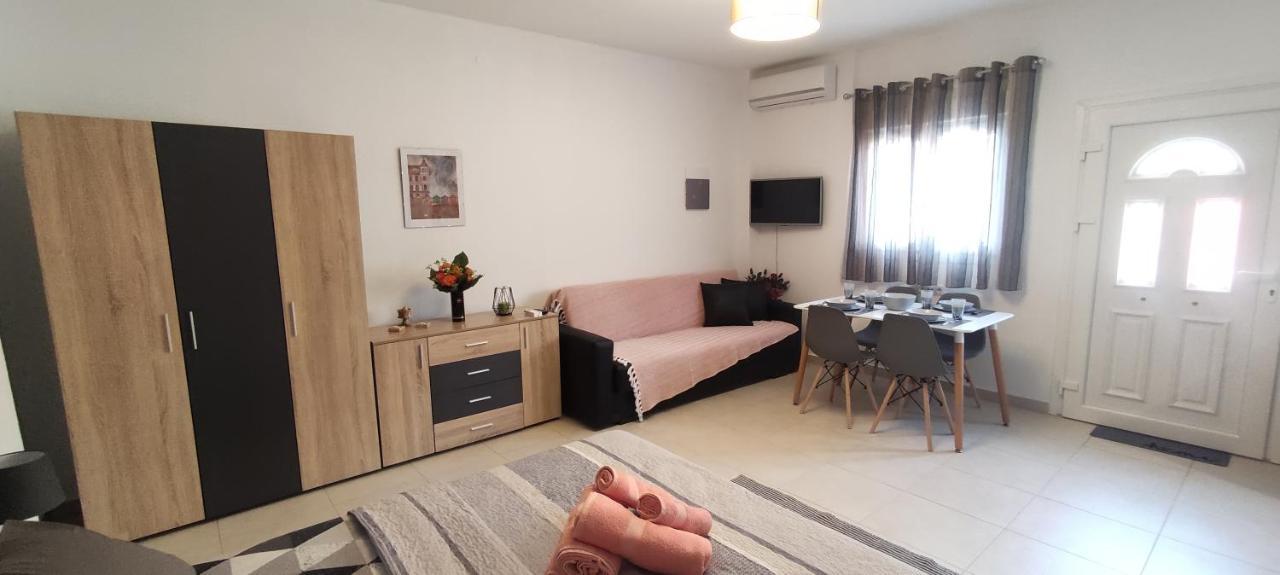 Seaside Apartments Nea Iraklia Luaran gambar