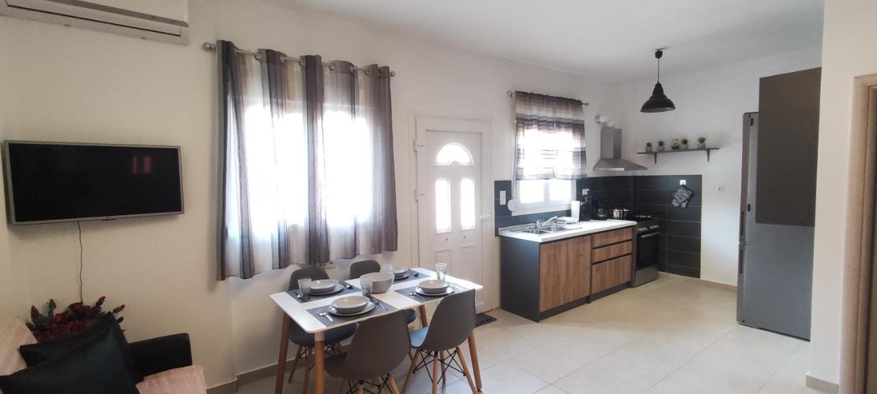 Seaside Apartments Nea Iraklia Luaran gambar