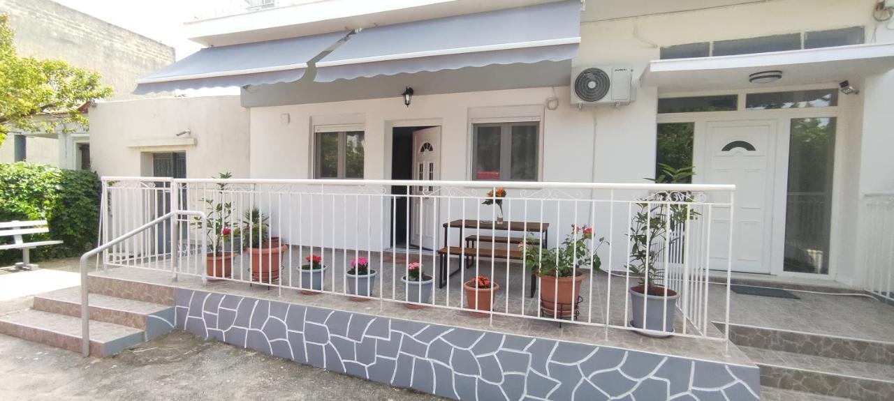 Seaside Apartments Nea Iraklia Luaran gambar